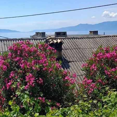 Apartman Luxury Ivone With Balcony And Garden Rijeka