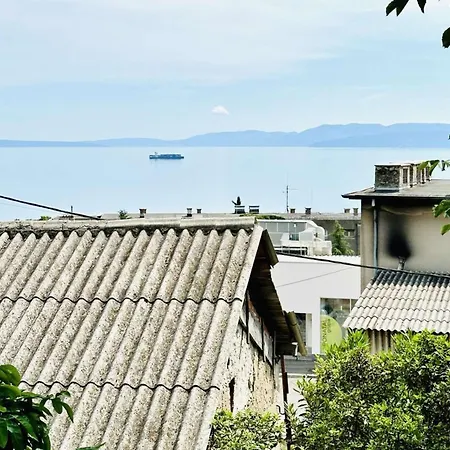 Luxury Ivone With Balcony And Garden *
