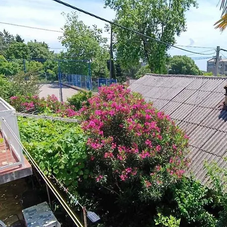 Apartman Luxury Ivone With Balcony And Garden