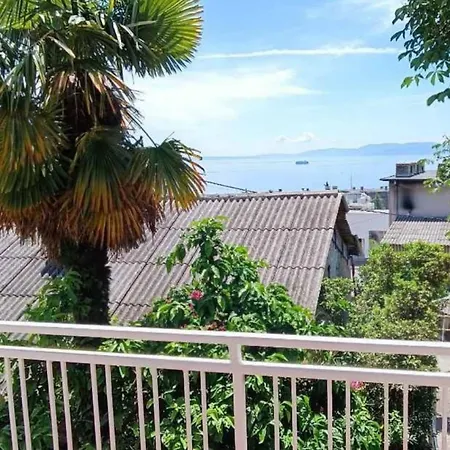Luxury Ivone With Balcony And Garden *
