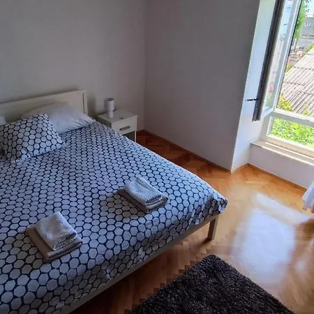 Luxury Ivone With Balcony And Garden Apartman Rijeka