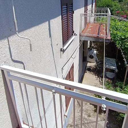 Apartman Luxury Ivone With Balcony And Garden Rijeka