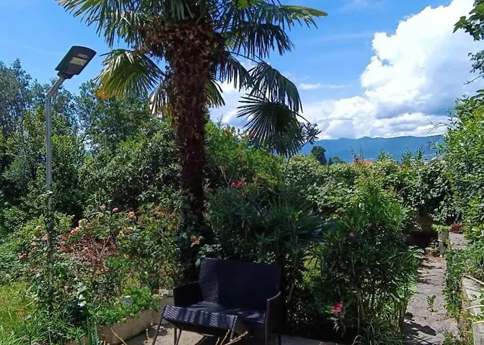 Luxury Ivone With Balcony And Garden アパート リエカ