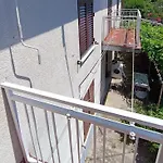 Daire Luxury Ivone With Balcony And Garden Rijeka