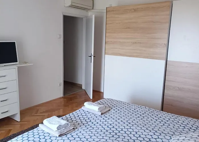 Appartamento Luxury Ivone With Balcony And Garden Fiume